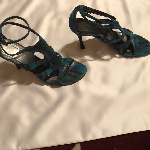 Stuart Weitzman Heels w/ Ankle Strap - Picture 3 of 6